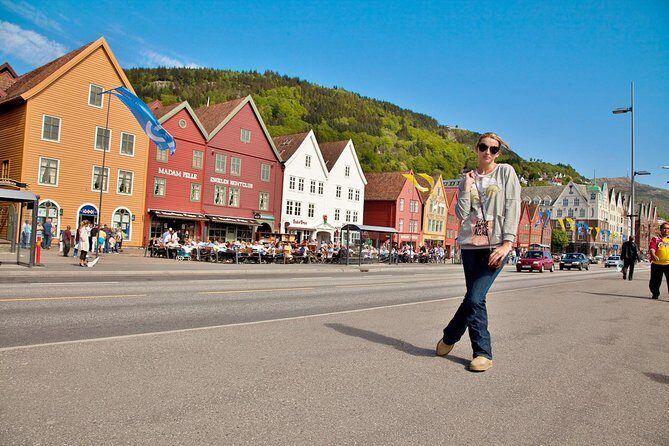 PRIVATE TOUR: Bergen city sightseeing, 4 hours - Bergen’s centre by car: Bergenhus, Bryggen, the Hanseatic quarter, and the fish market