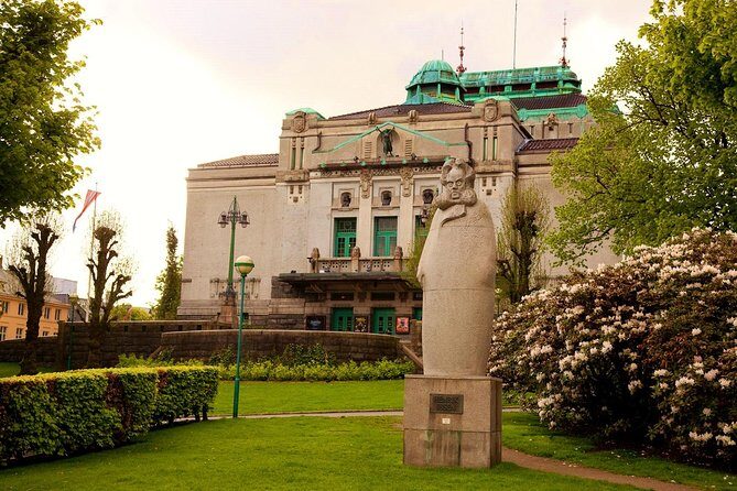 PRIVATE TOUR: Bergen city sightseeing, 4 hours - When hours and opening times matter: how to plan your “best possible” version