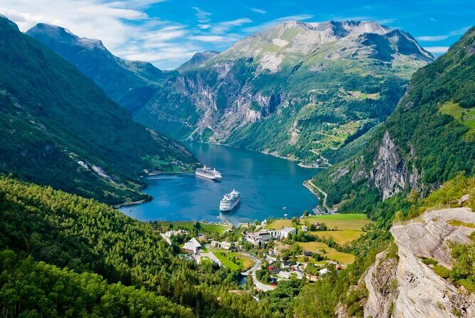 Private tour Geiranger and Glaciers 1 to 15 people - At a glance: what you get on this private Geiranger and glaciers trip