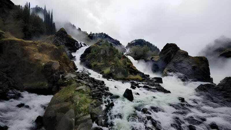 Private tour Hardangerfjord ferrycruise vøringsfossen hiking - Vøringsfossen hiking: short walk, big energy
