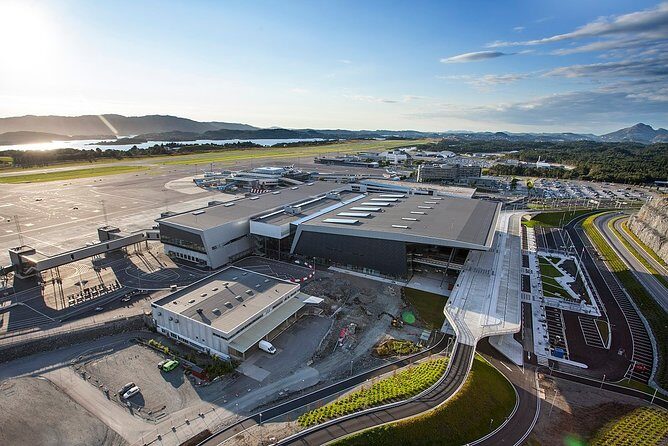 Private Transfer From Bergen Airport to City Centre - Vehicles and luggage rules you should actually plan around