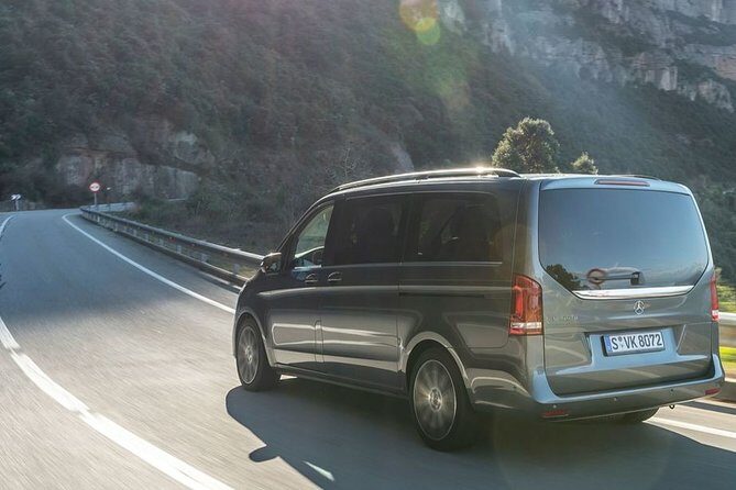 Private Transfer From Bergen Airport to City Centre - If your flight is late: the built-in system