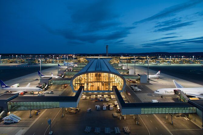 Private Transfer from Oslo City Centre to Oslo Airport - Vehicles, Drivers, and the Small Comforts That Add Up