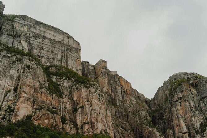Pulpit Rock Boat Tour in Luxury Cruiser - Høgsfjorden Outbound: The First Hour of Fjord Theater