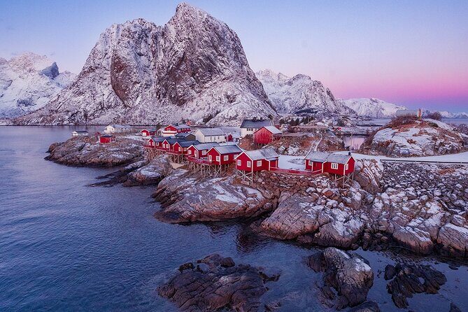 Reine, Hamnøy, Sakrisøy Photo Tour from Svolvær - Hamnøy viewpoint: the iconic angle and how to use your 30 minutes