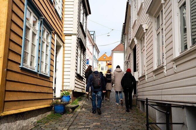 Scenic Bergen: Port to Port History, Alleys, & Bryggen Walk - Bryggen Hanseatic Wharf: Why this UNESCO pier still pulls people in