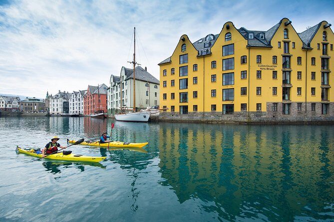 Sea Kayaking In Ålesund - Instruction for first-timers: what you’re really learning on the water