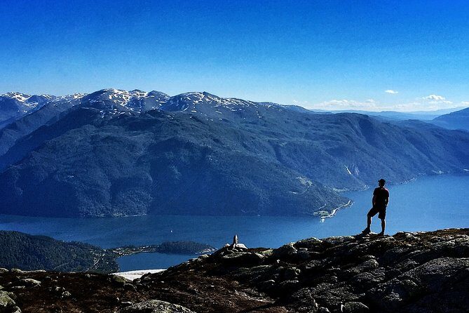 Self-Guided Full Day Round-trip From Bergen - Flåm break: shop, lunch (own expense), and reset your legs