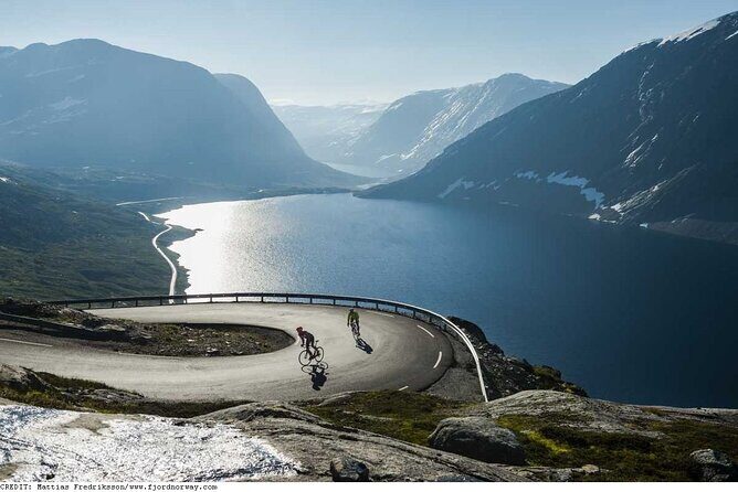 Shared Tour of Geiranger from Hellesylt - Glacier learning en route: Jostedalsbreen National Park Centre and Øvstefossen