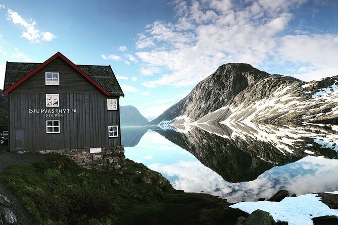 Shared Tour of Geiranger from Hellesylt - Dalsnibba and Geiranger Skywalk: the highest fjord view from the road