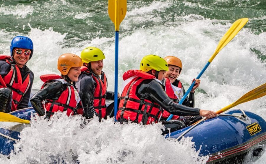 Sjoa: Unforgettable Rafting Experience - Gear and safety: what’s provided, and what you should bring