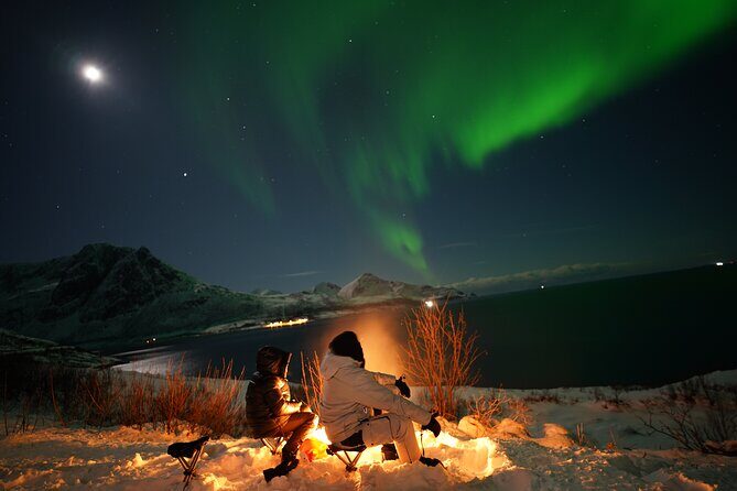 Small Northern Lights Tour Max 8 Guests Pickup and Photography - Photo Support: Professional RAW Files and Better Positioning