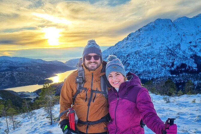 Snowshoe hiking in Bergen - Public tour - Gullbotn Skiløype: Getting Your Snowshoes Under Control