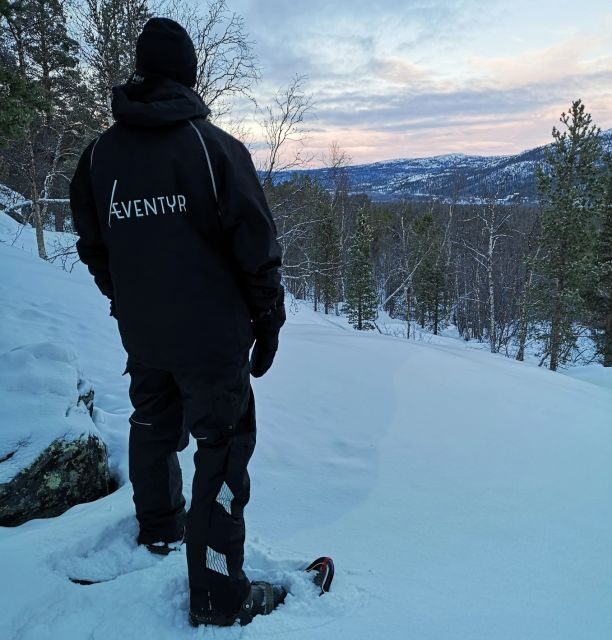 Snowshoeing Adventure to the Enchanting Frozen Waterfall - Snowshoe basics in real time: how you avoid the clunky first-hour feeling