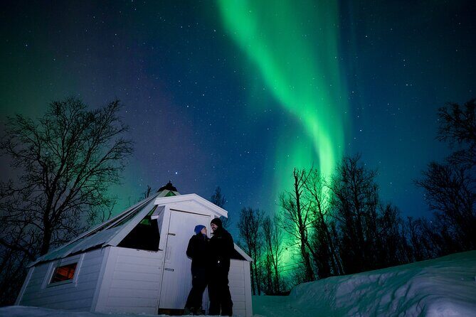 Snowshoeing with Aurora Crystal-Lavvo Overnight Stay from Tromsø - After dinner: the aurora forecast + your lavvo fire lesson