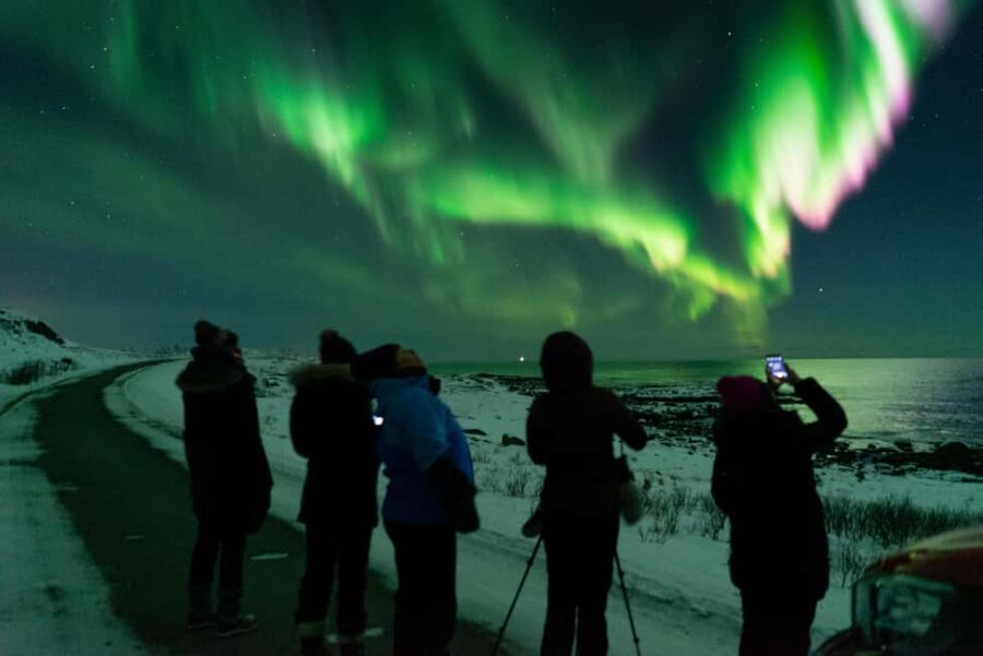 Sortland: Small Group Northern Lights Chase by Car - How the flexible weather route boosts your chances