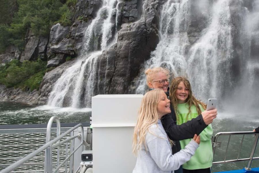 Stavanger: Electric Fjord Cruise to Lysefjord & Preikestolen - Quick hits before you go