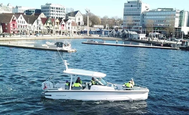 Stavanger: Guided Lysefjord Cruise to Pulpit Rock - Fantahala photo stop: the best kind of break for your camera