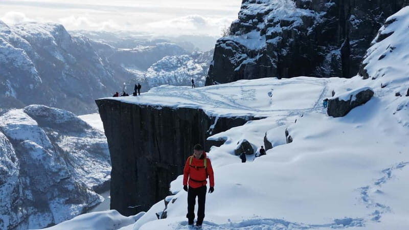 Stavanger: Hiking to world famous Pulpit Rock - Summit Time at Pulpit Rock: Your View Break (and Photo Reality Check)