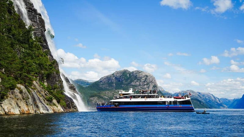 Stavanger: Lysefjorden Cruise and Preikestolen Hike - Key things to know before you go
