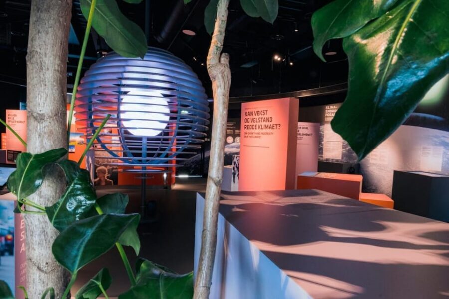 Stavanger: Norwegian Petroleum Museum - Entrance Ticket - Don’t miss Oilkid: the film that ties the museum together