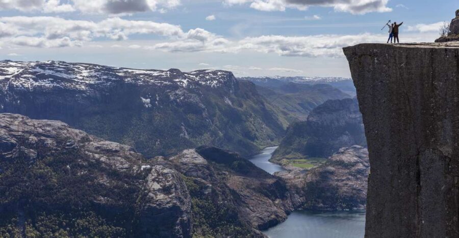 Stavanger: Preikestolen Classic Hike and Side Trail - The Hike Itself: 2.5 Hours Up to a 604-Meter Viewpoint