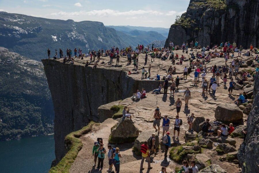 Stavanger: Preikestolen (Pulpit Rock) Hike with Local Guide - Key takeaways
