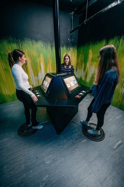 Stavanger: Prison Island Adventure Game - Inside the challenge rooms: puzzles, obstacles, and scoring your way