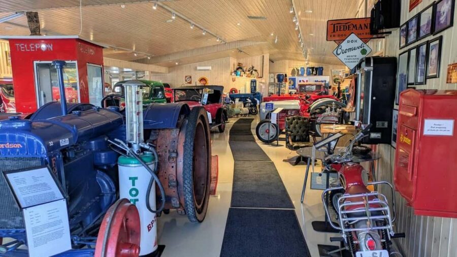 Stavanger: Sights & Highlights Minibus Tour and Museum Entry - TS Museum and vintage cars: the fun detour that still fits