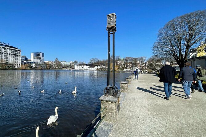 Stavanger Walking Tour: Explore Top Sights & Hidden Gems - Fargegaten and the Surprise Stops That Keep It Fun