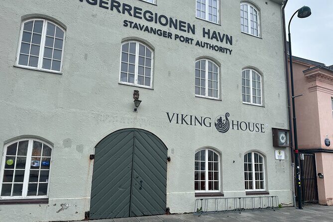 Stavanger's Historic Sites Smartphone App GPS Audio Walking Tour - Stop 2: Sjøfartsmonumentet and the sailors from Vikings to modern times