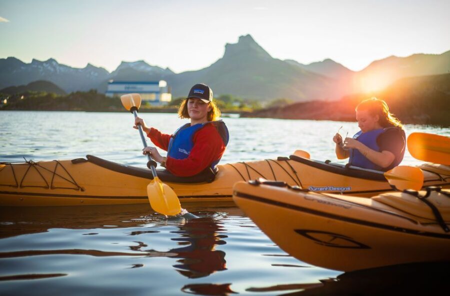 Svolvær: Evening Kayaking Adventure - Practical expectations: weather, wind, and the mood of the water