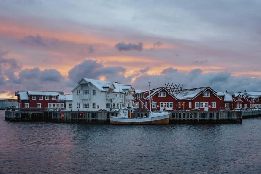 Svolvær: Lofoten Scenic Sightseeing Tour: Half day tour - Picking up in Svolvær: meet on Torget and ride out fast