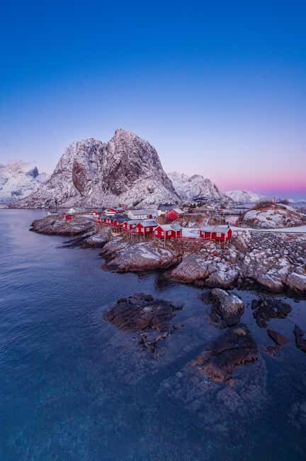 Svolvær: Reine, Hamnøy, Sakrisøy: Photographer’s Dream Tour - Flakstadøya Photo Stop: A Quick Hit Before the Main Icons