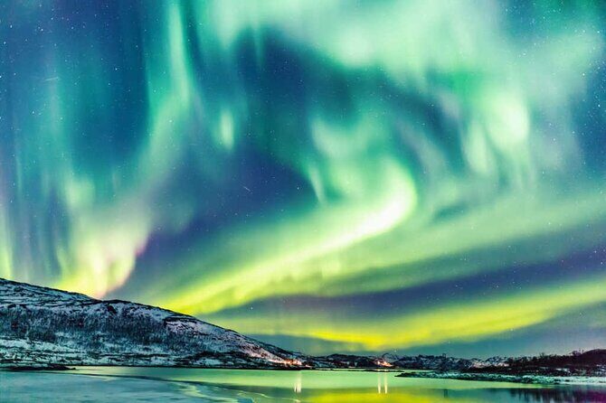 The Aurora Tour - small group, northern lights - Campfire Warm-Up With Marshmallows and Hot Drinks: More Than a Break