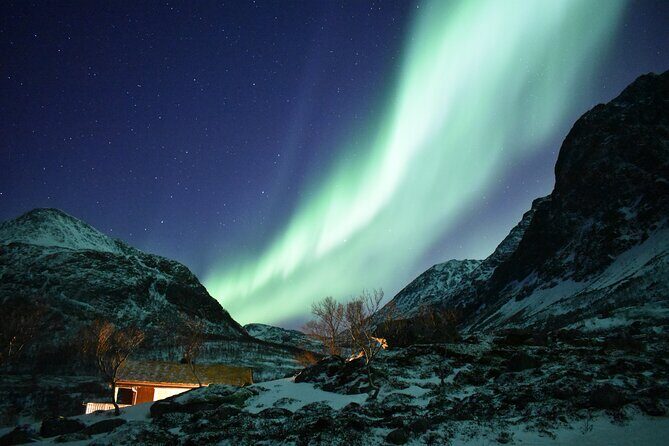 The Aurora Tour - small group, northern lights - The Photography Factor: Photos Taken for You, Help Provided on the Spot