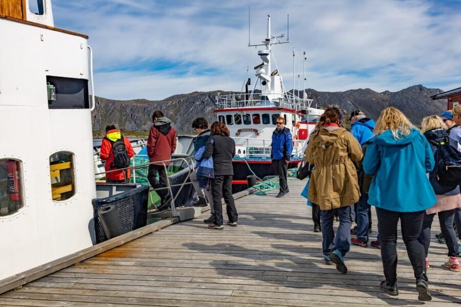 The Bird Safari Tour - Meeting in Honningsvåg: where the tour starts