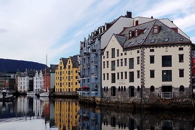 The Essence of Ålesund Self-Guided Walking Tour - How the GPS audio walk really works in Ålesund
