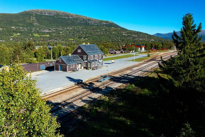 The Golden Train on Rauma Railway in Romsdalen - Why the Golden Train on Rauma Railway feels like a local shortcut