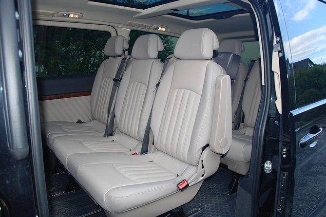 TRANSFER, STANDARD, 1-7 PAX: Bergen airport transfer - Driving into Bergen city center: hotels, apartments, Bryggen radius