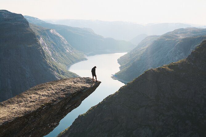 Trolltunga Classic Overnight Hike - Overnight rhythm: small group hiking with real guide care