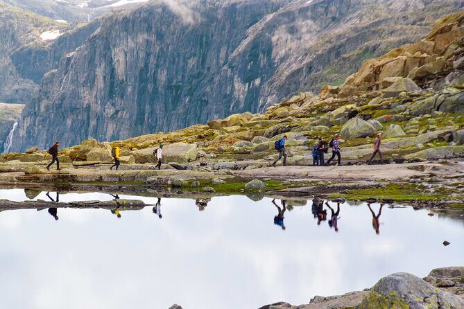 Trolltunga Day Hike - The climb to Trolltunga: what the main stop really feels like