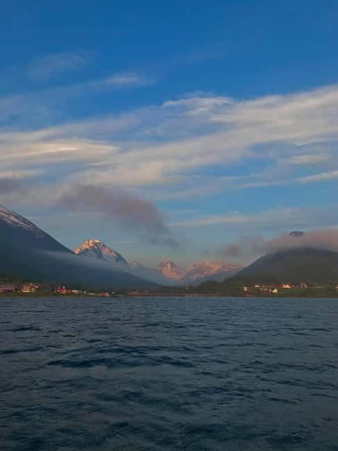 Tromsø: 2-Hour Island Tour Cruise - What’s Included: Snacks, Cookies, and Hot Drinks That Make the Trip Feel Complete