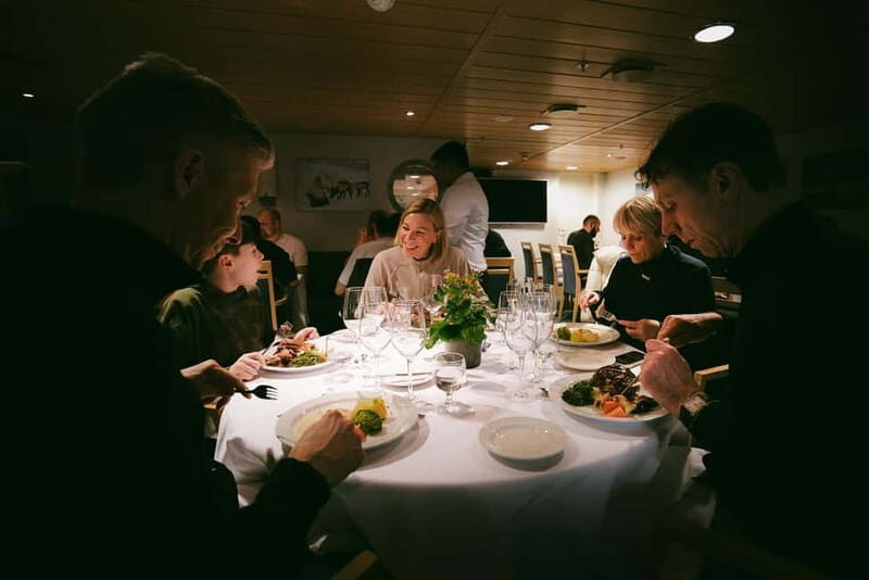 Tromsø: 24hr Northern Lights & Whale Watching Cruise - The 15:30 whale lecture and Norwegian snack moment