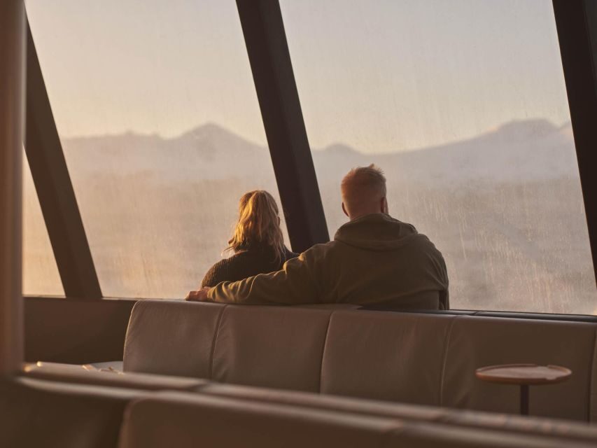 Tromsø: Arctic Fjord Cruise in Polar Landscapes - Free photography lesson underway: how to get better shots in real Arctic light