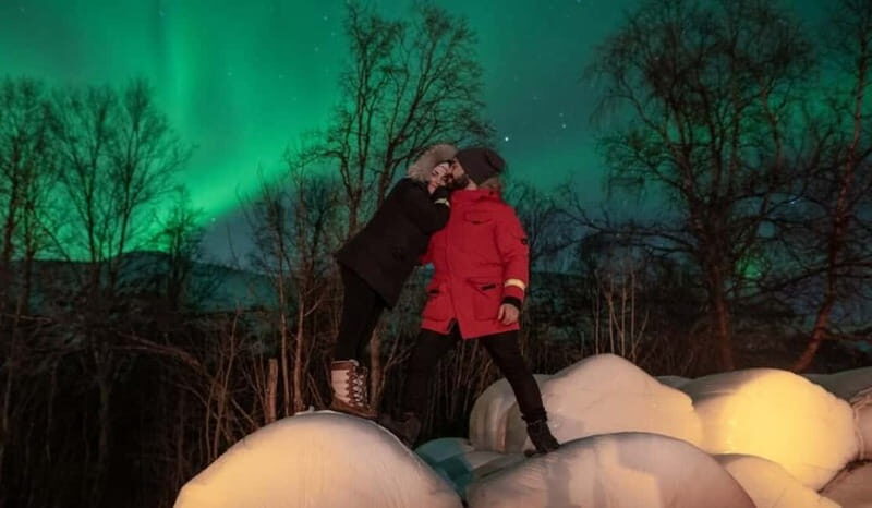 Tromsø: Aurora Safari Chase with Photos - Aurora photography you can actually use: free downloads and real help
