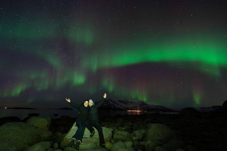 Tromsø: Aurora Tour with Photos, Campfire and Arctic Food - The Small-Group Aurora Hunt That Feels Like a Night Out