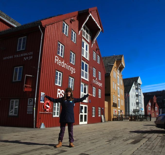 Tromsø: City Walk & Polar Museum (Private or Shared) - The Polar Museum: 9,000 years compressed into a focused hour