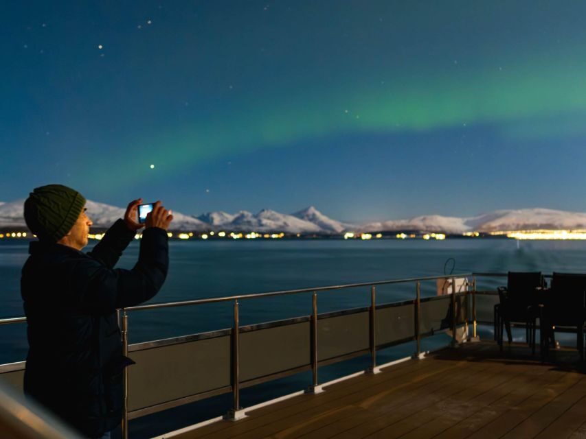 Tromso Electric Northern Lights Cruise - Meeting at Brim Explorer on Kaigata: Timing and getting settled fast
