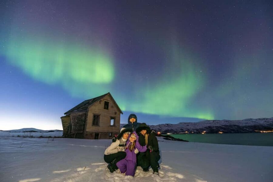 Tromsø: Exclusive Northern Lights Chase with Photos - Photographer Help: How You’ll Actually Improve Your Aurora Photos